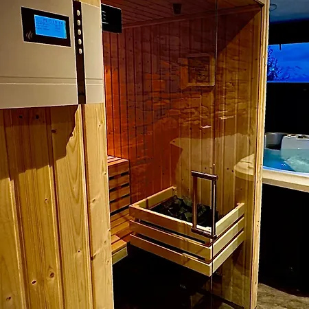 Chalé Splendide 6 Pieces, Jacuzzi Et Sauna, Proche Pistes A Montalbert - Fr-1-755-24