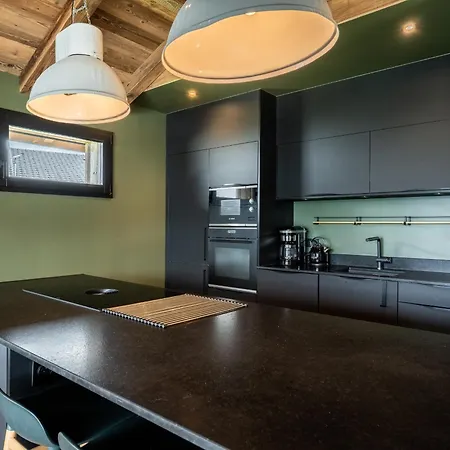 Chalet Splendide 6 Pièces, Jacuzzi Et Sauna, Proche Pistes à Montalbert - Fr-1-755-24